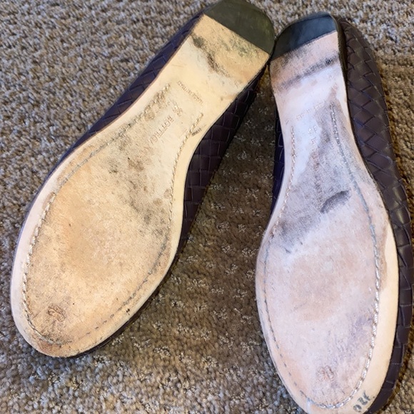 Bottega Veneta Leather Flats! 🥿 - Picture 6 of 13